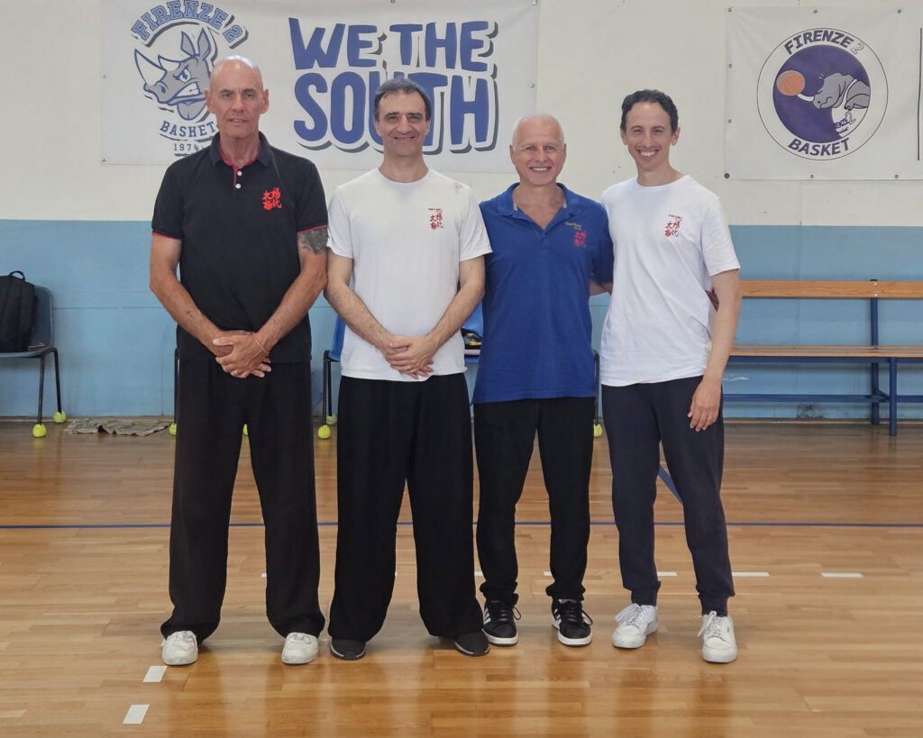 Seminario Firenze 7 giugno 2026
Docenti International Yang Family Tai Chi Chuan Association:
Jack Cornell, Roberto Carchio, Maurizio Curia, Giordano Caltagirone